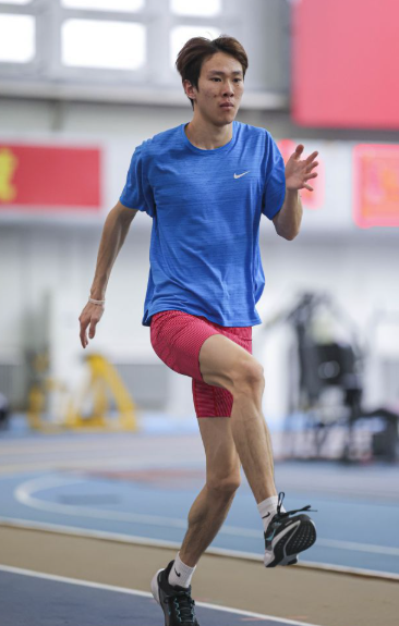 麻将胡牌的成就感与烦恼